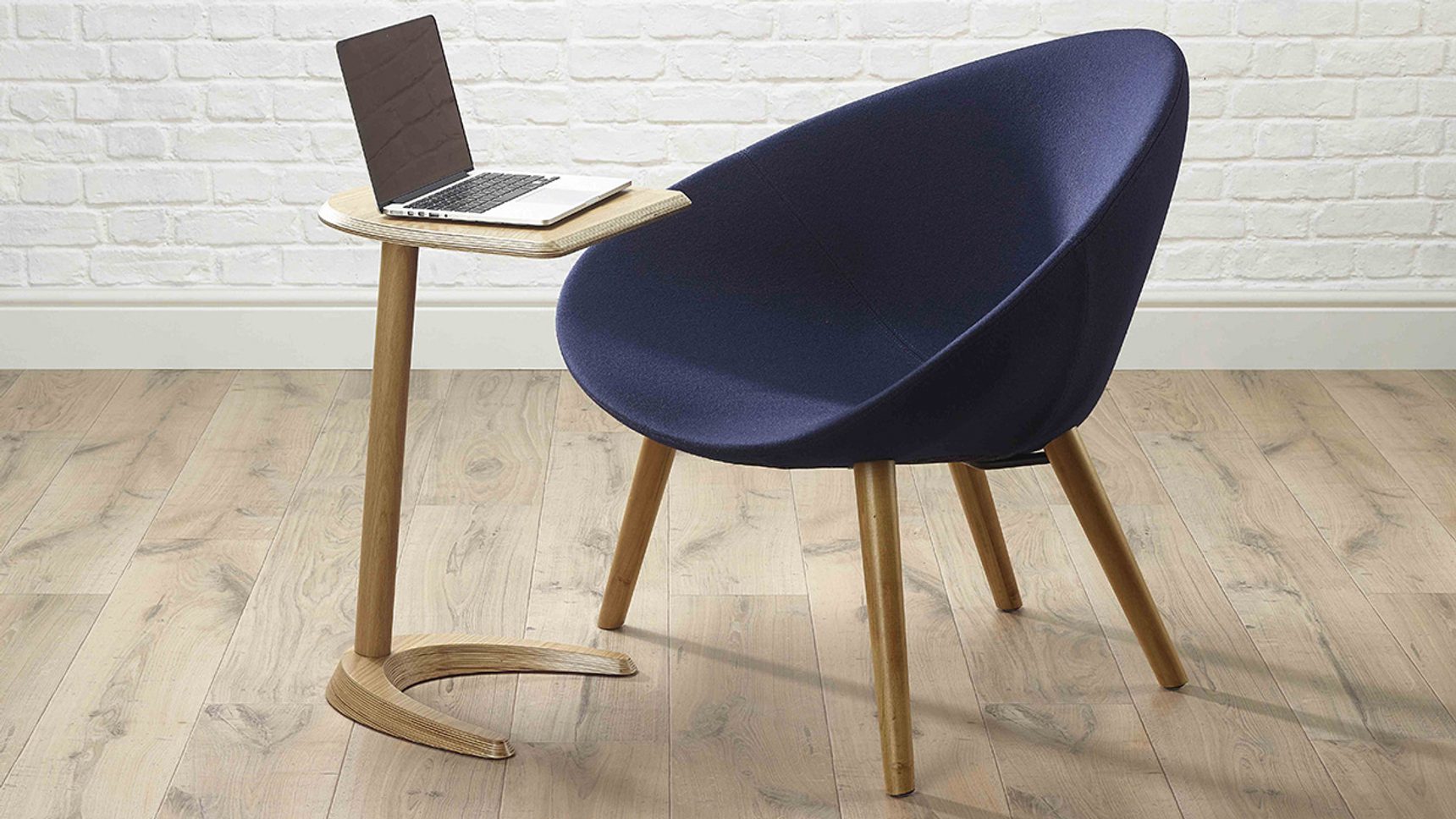 Connection Co Table Connection Fusion Laptop Table With Solid Oak | Hunts Office