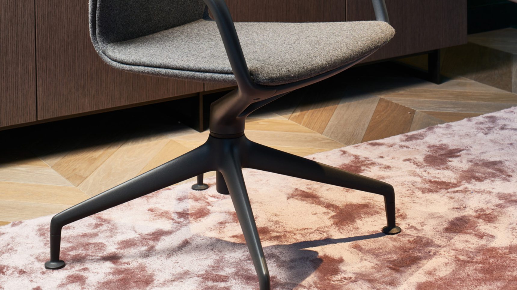 Brunner Ray Meeting Chair | Hunts Office