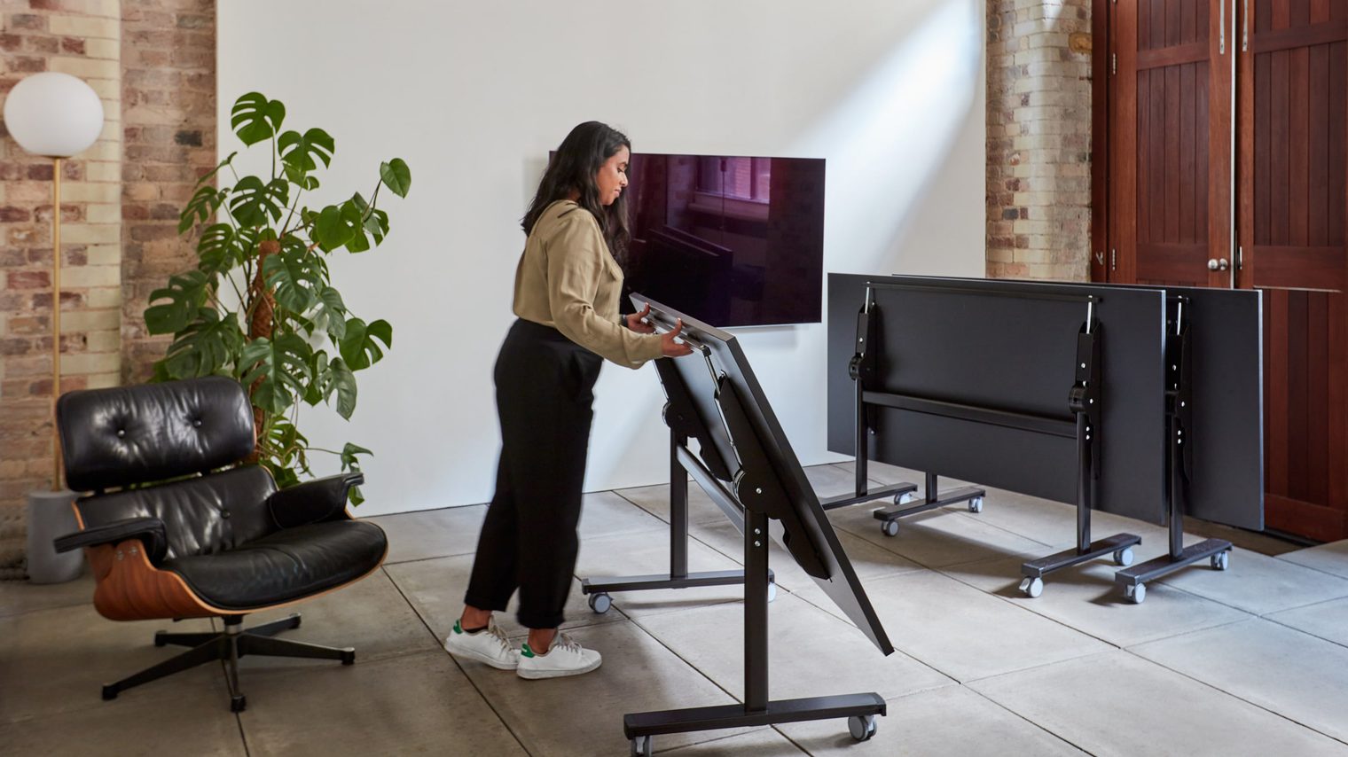 Workstories FlipTop Meeting Table | Hunts Office